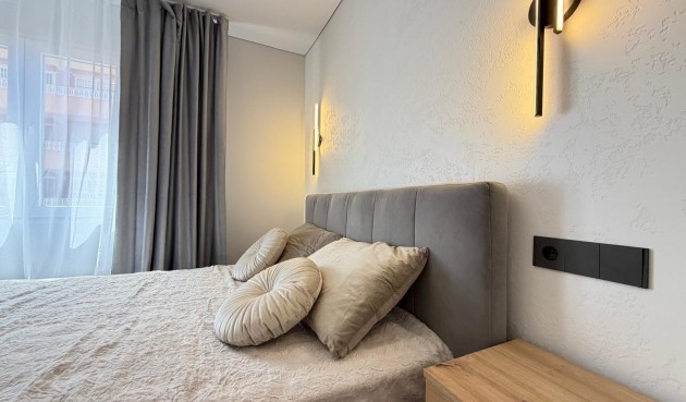 Brukt - Apartment -
Torrevieja - Punta Prima
