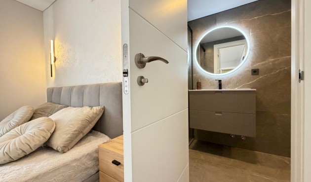 Brukt - Apartment -
Torrevieja - Punta Prima