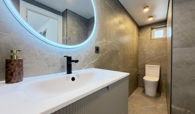 Brukt - Apartment -
Torrevieja - Punta Prima