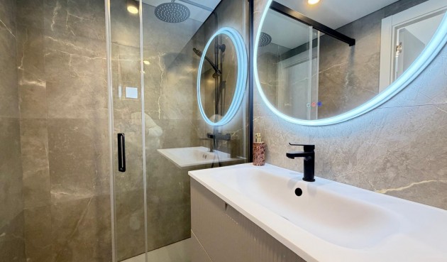 Brukt - Apartment -
Torrevieja - Punta Prima