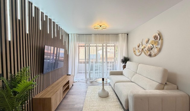Brukt - Apartment -
Torrevieja - Estacion De Autobuses