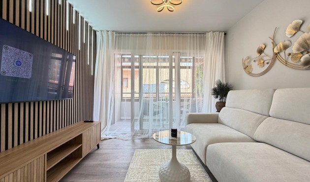 Brukt - Apartment -
Torrevieja - Estacion De Autobuses