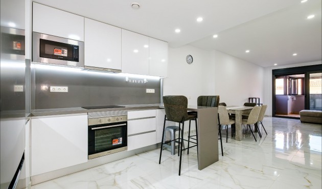 Brukt - Apartment -
Torrevieja - Playa del Cura