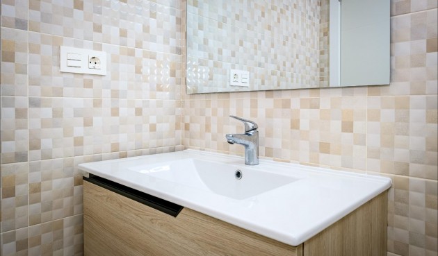 Brukt - Apartment -
Torrevieja - Playa del Cura