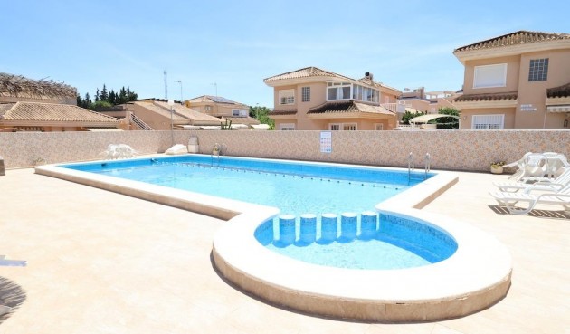 Brukt - Villa -
Torrevieja - Costa Blanca
