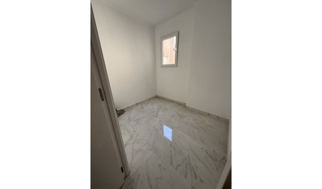Brukt - Apartment -
Torrevieja - Costa Blanca
