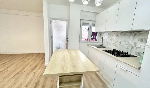 Brukt - Apartment -
Torrevieja - Costa Blanca