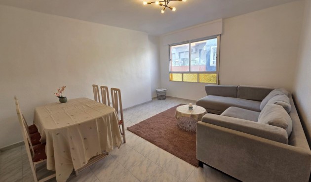 Brukt - Apartment -
Torrevieja - Estacion De Autobuses