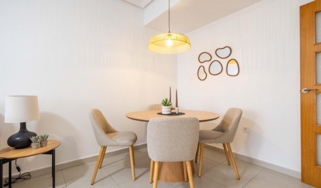 Resale - Apartment -
Torrevieja - Las Calas