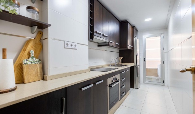 Resale - Apartment -
Torrevieja - Las Calas