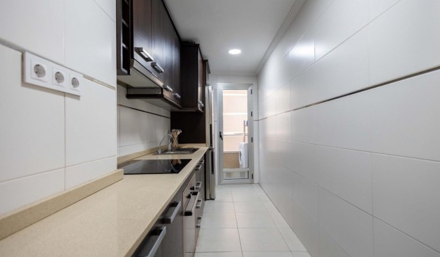 Resale - Apartment -
Torrevieja - Las Calas