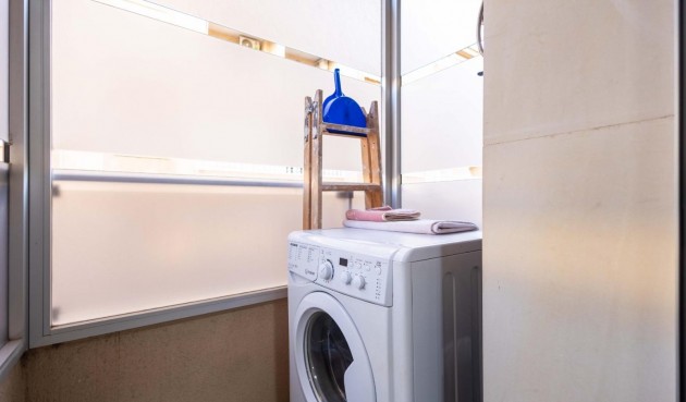 Resale - Apartment -
Torrevieja - Las Calas
