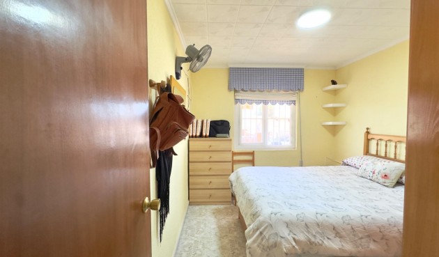 Brukt - Bungalow -
Torrevieja - Torretas