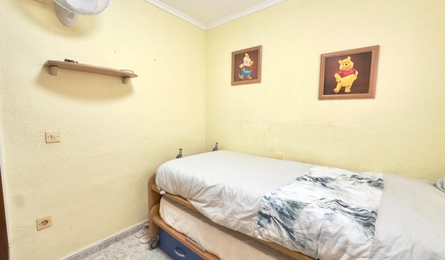 Brukt - Bungalow -
Torrevieja - Torretas