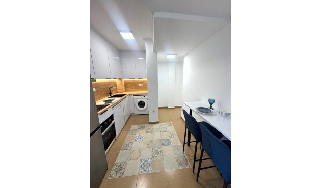Brukt - Apartment -
Torrevieja - Centro - Muelle Pesquero