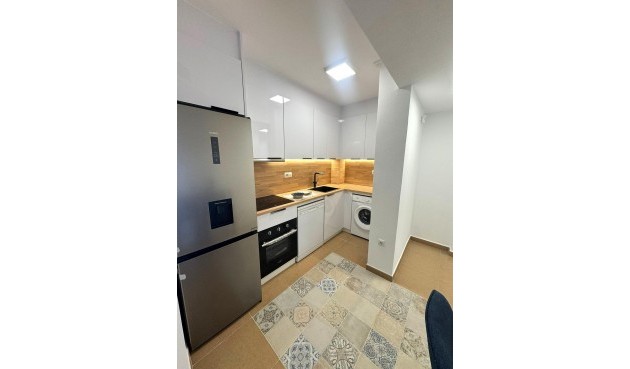 Brukt - Apartment -
Torrevieja - Centro - Muelle Pesquero
