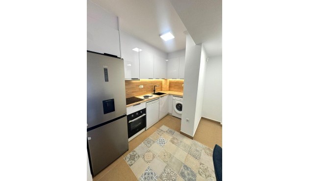 Brukt - Apartment -
Torrevieja - Centro - Muelle Pesquero