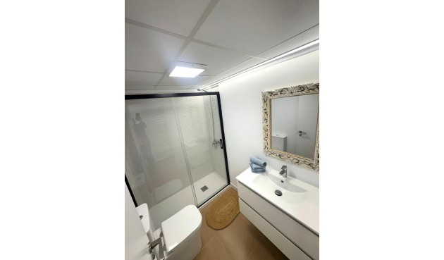Brukt - Apartment -
Torrevieja - Centro - Muelle Pesquero