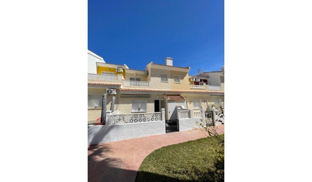 Brukt - Town House -
Ciudad Quesada - Costa Blanca