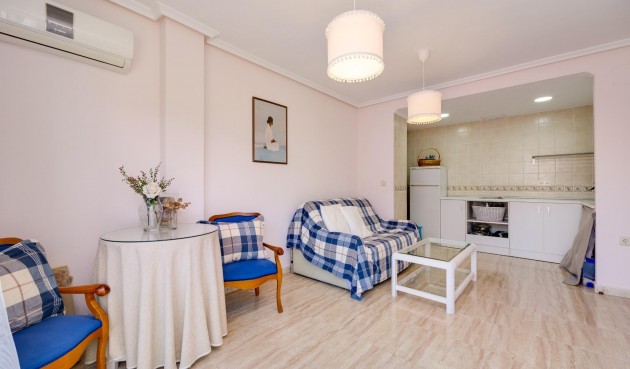 Reventa - Ático -
Torrevieja - Centro
