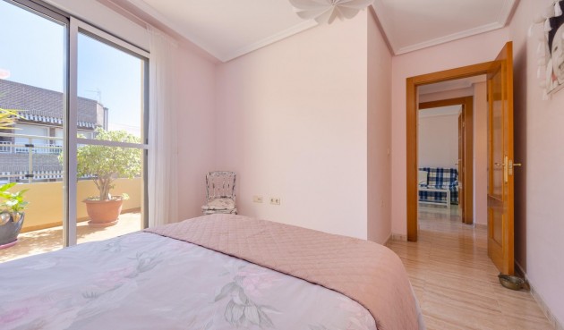 Reventa - Ático -
Torrevieja - Centro