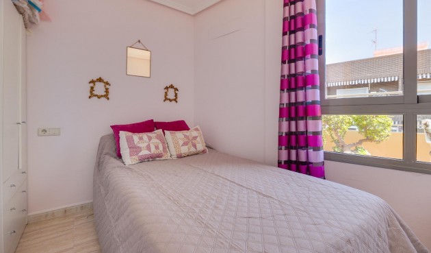Reventa - Ático -
Torrevieja - Centro
