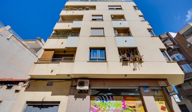 Reventa - Ático -
Torrevieja - Centro