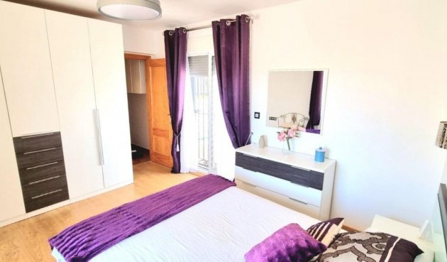 Brukt - Town House -
Orihuela Costa - Los Almendros-la Florida