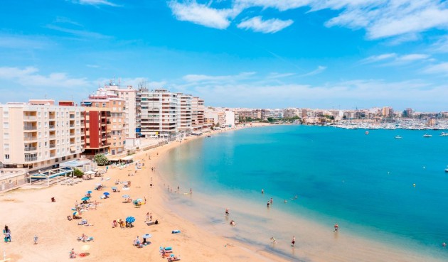 Brukt - Apartment -
Torrevieja - El Acequión - Los Náufragos