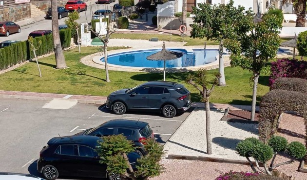 Återförsäljning - Apartment -
Villamartin - Costa Blanca
