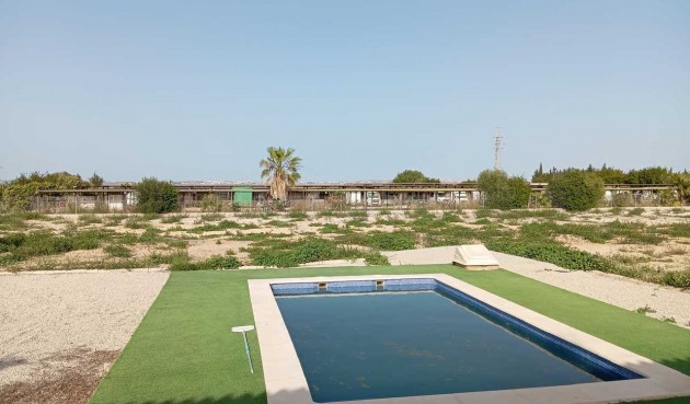 Brukt - Villa -
San Miguel de Salinas - Inland