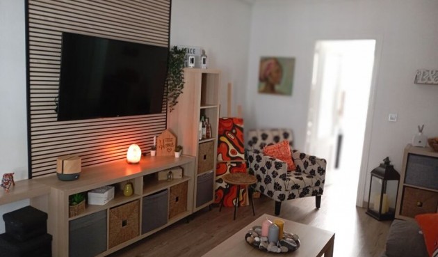 Reventa - Apartment -
Jacarilla - Inland