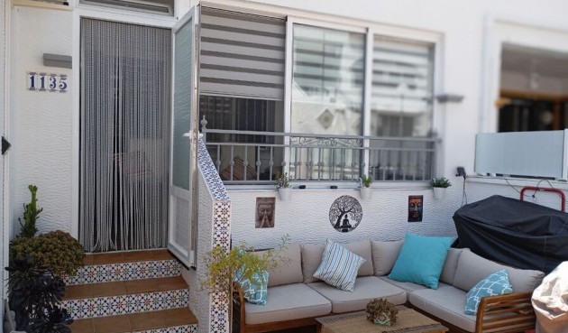 Reventa - Apartment -
Jacarilla - Inland