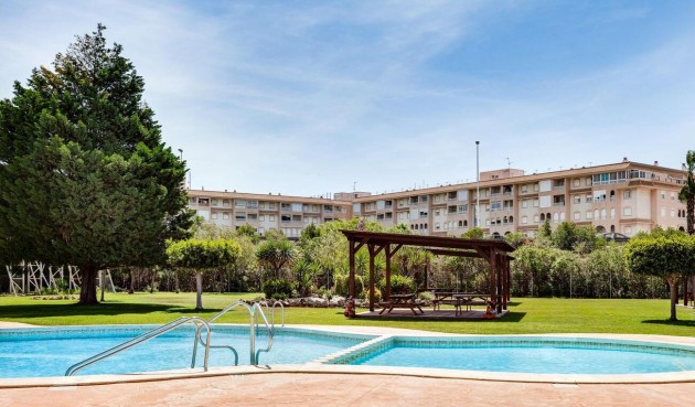 Brukt - Bungalow -
Torrevieja - PARQUE DE LAS NACIONES