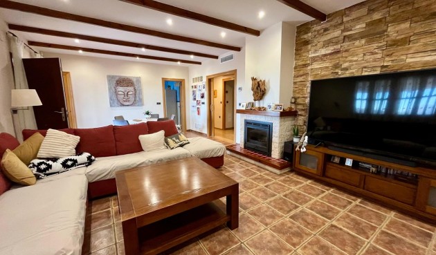 Resale - Villa -
El Esparragal - Inland