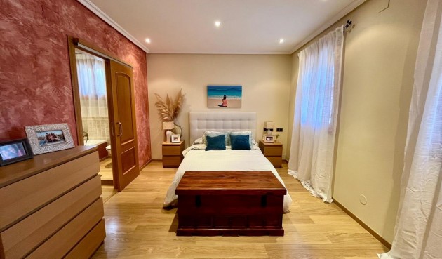 Resale - Villa -
El Esparragal - Inland