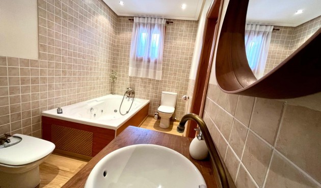 Resale - Villa -
El Esparragal - Inland