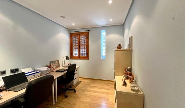Resale - Villa -
El Esparragal - Inland