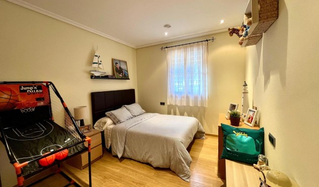 Resale - Villa -
El Esparragal - Inland