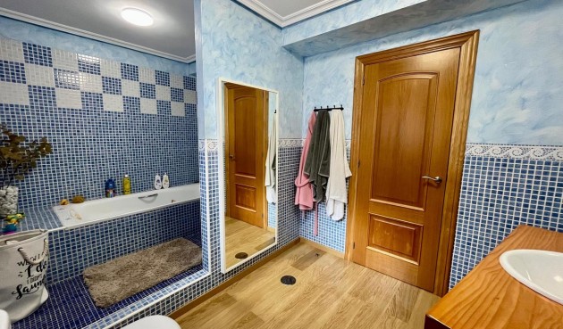 Resale - Villa -
El Esparragal - Inland