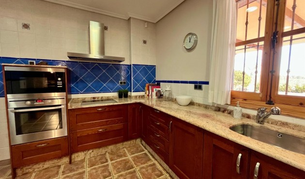Resale - Villa -
El Esparragal - Inland