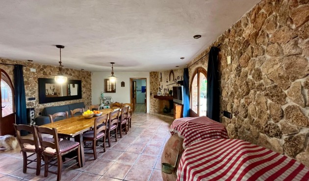Resale - Villa -
El Esparragal - Inland