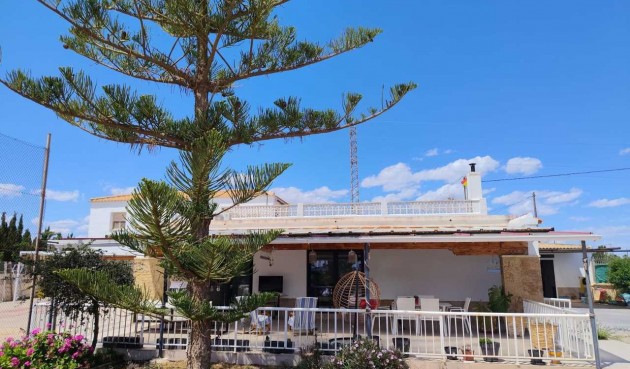 Resale - Villa -
Los Montesinos - Costa Blanca