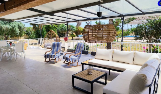 Resale - Villa -
Los Montesinos - Costa Blanca