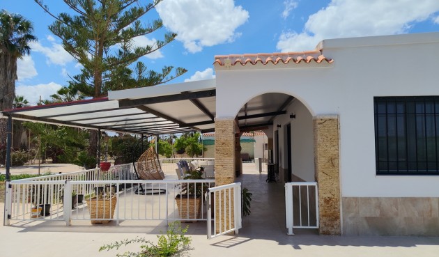 Resale - Villa -
Los Montesinos - Costa Blanca