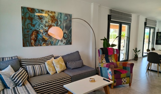Resale - Villa -
Los Montesinos - Costa Blanca