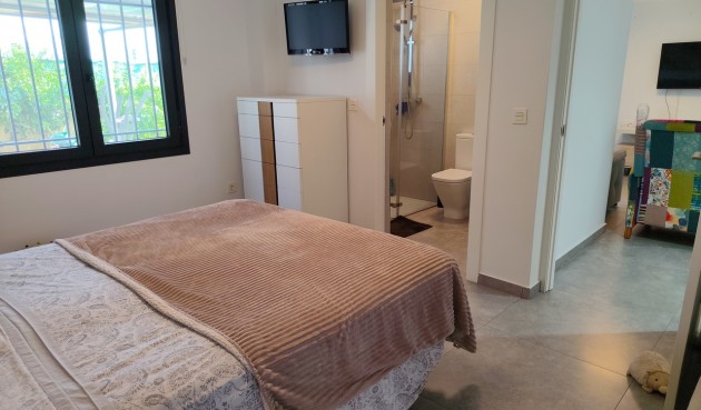 Resale - Villa -
Los Montesinos - Costa Blanca