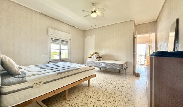 Resale - Villa -
Los Montesinos - Costa Blanca