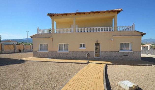 Återförsäljning - Villa -
Campos del Río - Inland