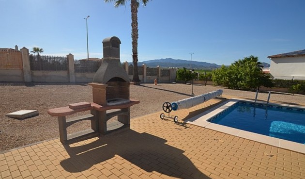 Återförsäljning - Villa -
Campos del Río - Inland